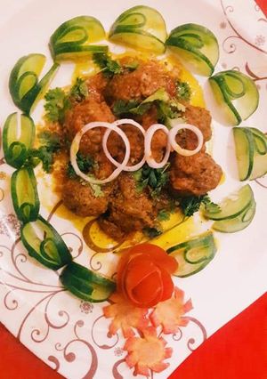 A picture of Mutton green chillies gola kabab karahi.
