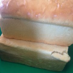 A picture of White bread.