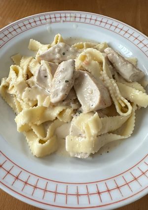 Parmesan-Hähnchen-Pasta Rezepthauptbild