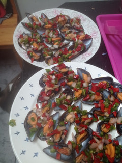 Una foto de Mejillones al vapor con picadillo