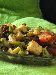 पनीर ब्रोकली सलाद (Paneer Broccoli salad recipe in Hindi) रेसिपी मुख्य फोटो