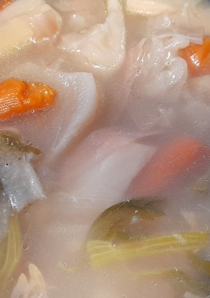 Una foto de Caldo de verduras y pescado (Sin sal)