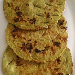 A picture of Hariyali Green Moong Flour Rotla.