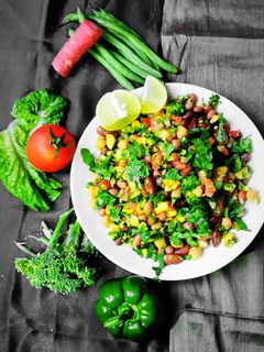પ્રોટીન સલાડ (Protein Salad Recipe in Gujarati) રેસીપી મુખ્ય ફોટો