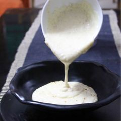 A picture of Authentic white sauce.