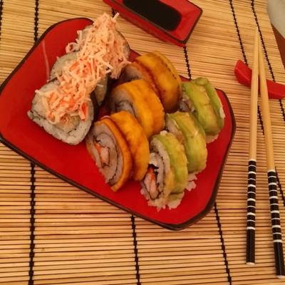Sushi variados Receta de AzucarMorenah- Cookpad