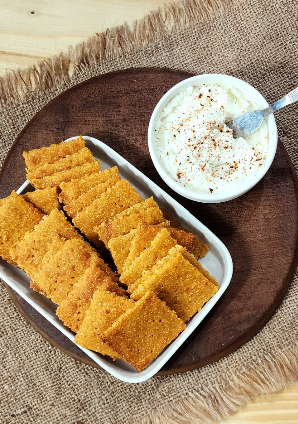 Una foto de 🧀Crackers de calabaza, queso y harina de garbanzo 🧀