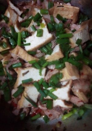 Hình của món Thịt heo xào đậu khuôn.