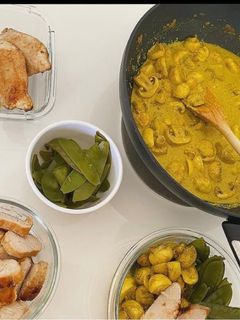 Une photo de Meal prep poulet champi coco