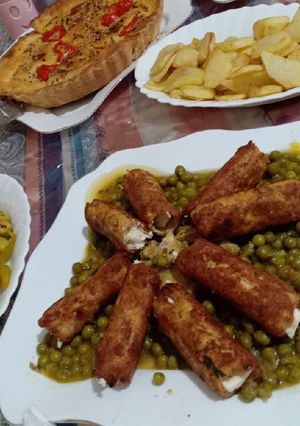 صورة لوصفة طبق جلبانة شهية مع اصابع الدجاج