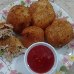 A picture of Chicken Bread Balls.