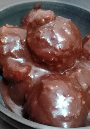 A picture of Choco ladoo.