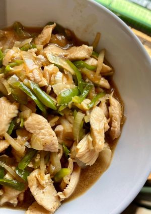รูปของ อกไก่ผัดพริกสด