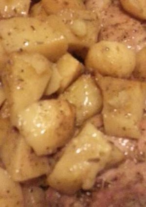 A picture of Greek Chicken and Potatoes.