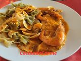 Tintorera en salsa con almejas y langostinos