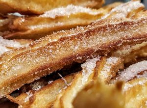 Una foto de CHURROS 😋Curramberos...!
