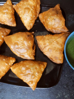 जैन समोसा (Jain samosa recipe in hindi) रेसिपी मुख्य फोटो