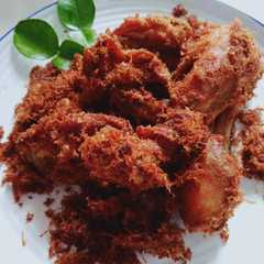 A picture of Ayam goreng ala RM. Padang.