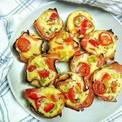 A picture of Mini Ham, Egg & Veg Cups.