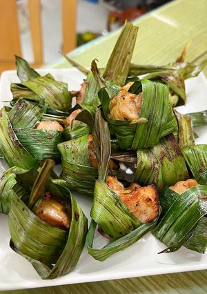 Hình của món Gà Bọc Lá Dứa 🌿 Thai Pandan Chicken.
