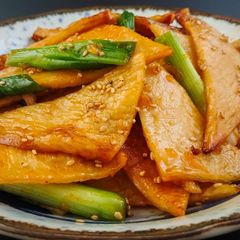 A picture of Korean Style Fish Cake.