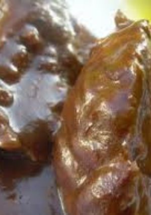 Foto principal de Carrilleras de cerdo con hongo beltza