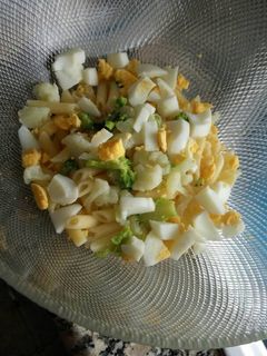 Una foto de Ensalada de pasta con brócoli y coliflor