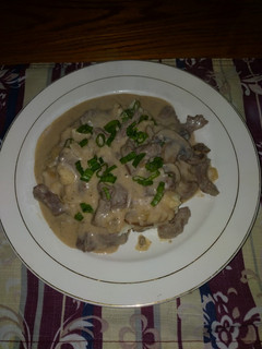 A picture of Beef Stroganoff.