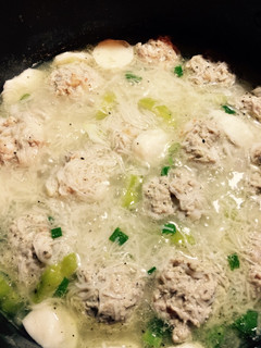 A picture of Misua Soup with Meatball Shrimp.