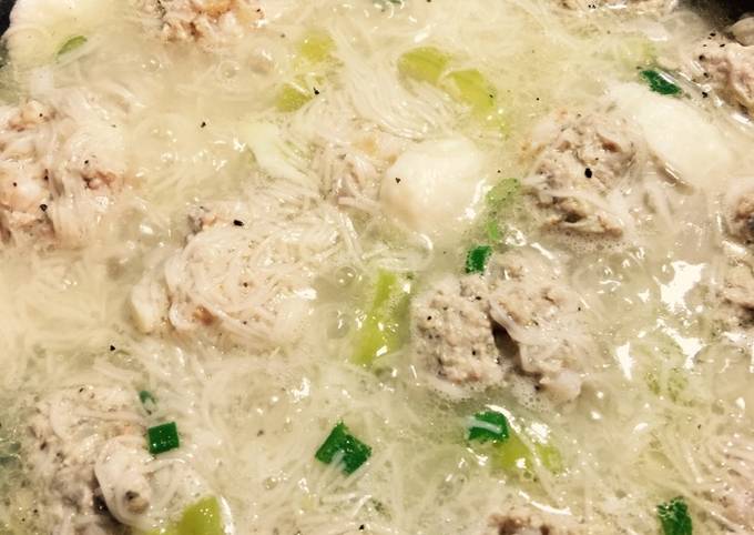 Steps to Make Award-winning Misua Soup with Meatball Shrimp