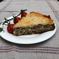 A picture of Beef & Sauerkraut Filo Pie.