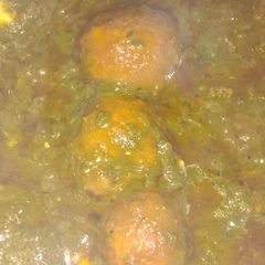 A picture of Palak kofta.
