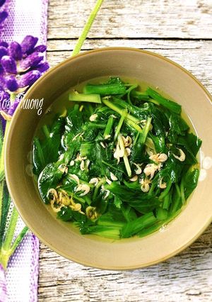 Hình của món Canh Cải Nấu Ruốc Tươi.