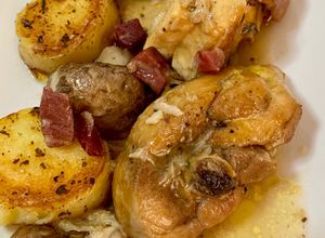Foto principal de Fricasé de pollo con patatas salteadas