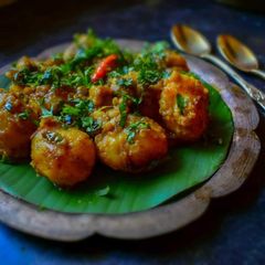 A picture of Bengali Aloor Dom.