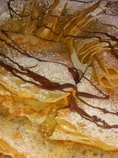 Una foto de Creps con dulce de leche y nutella