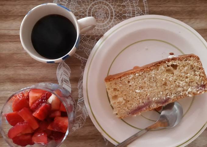 Ricetta Torta alle fragole (ricetta di Masha e Orso) di Vita da mamma  versione special - Cookpad