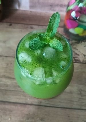 A picture of Kacha Aam Ka Sharbat (Raw Mango Cooler).