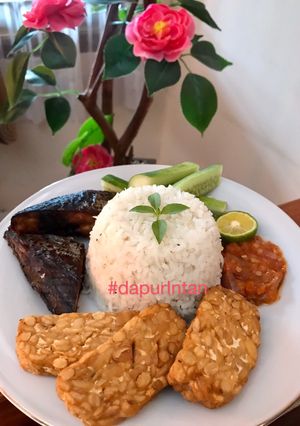 Foto resep Nasi Liwet Teri Magicom Praktis