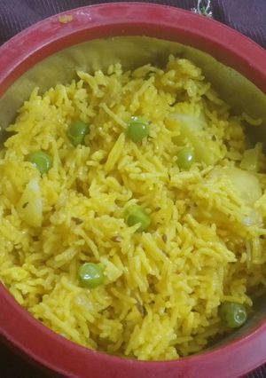 A picture of Matar pulao.