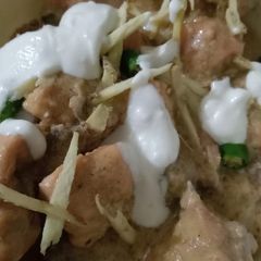 A picture of White pepper handi /white karahi.