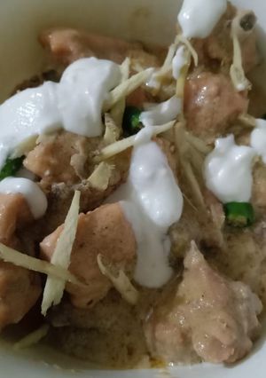 A picture of White pepper handi /white karahi.