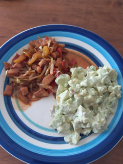 Una foto de Acompañamiento (ensalada rusa keto)
