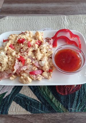 Φωτογραφία της συνταγής Scrambled eggs 🥚🥓🧀🍳🫑