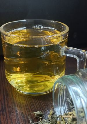 عکسی از دستور چای سبز با گلاب