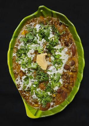 A picture of Dal Makhani.