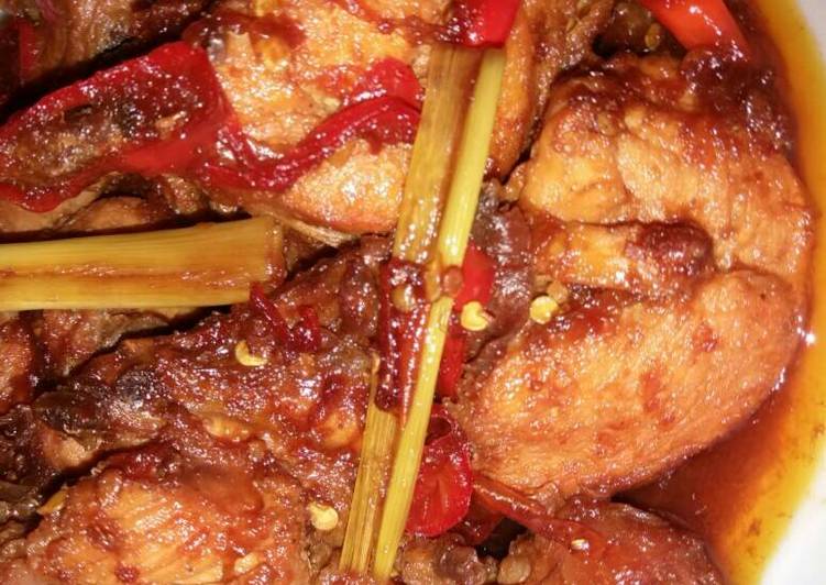 Resep Ayam bumbu kecap oleh Maya Trigita Heryana - Cookpad