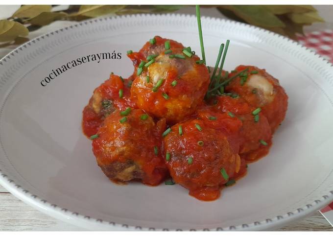 Albóndigas con tomate Receta de .R. (MªElena)- Cookpad