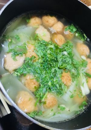 Hình của món Canh Chả tôm thả Bầu.