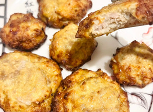 氣炸烤箱｜寶寶👶無調味氣炸漢堡排 的食譜成品照片